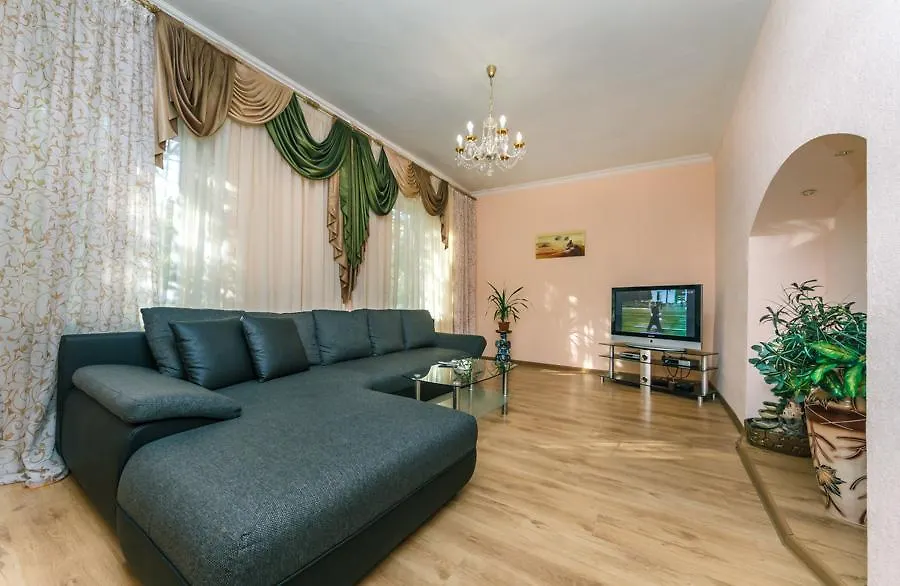 Two Bedroom Apartment On Liuteranska Street Kiev