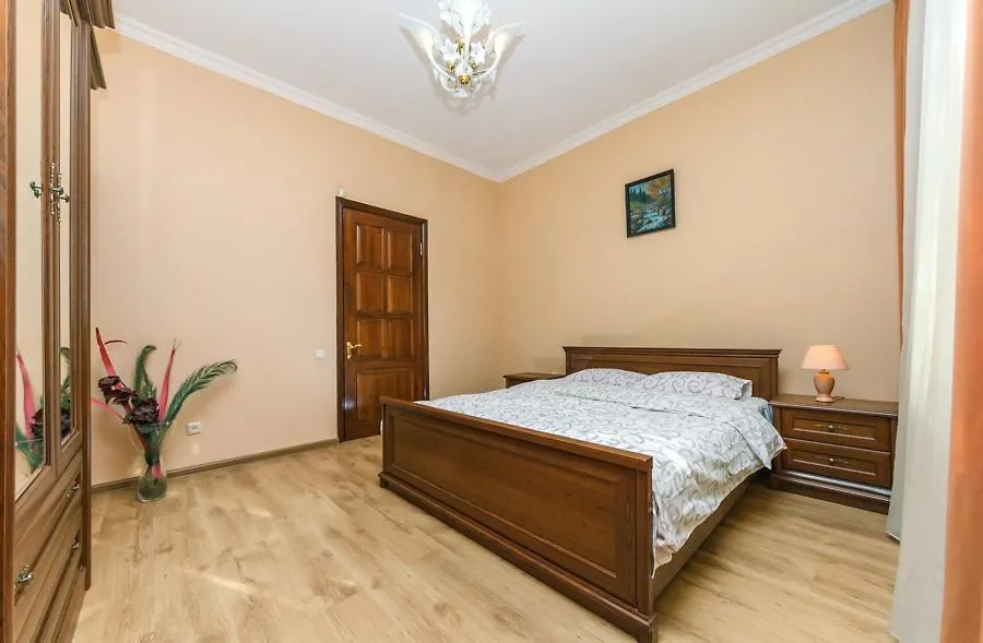 Two Bedroom Apartment On Liuteranska Street 基輔 0*,  乌克兰